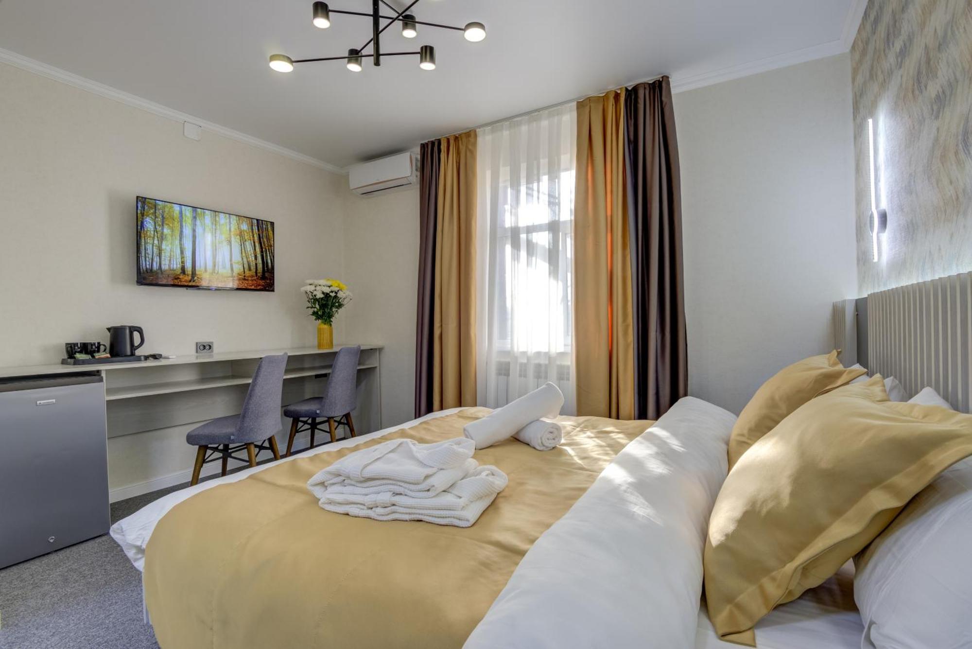 Viva Hotel Bishkek Exterior photo